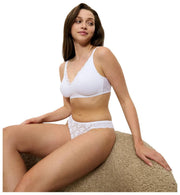 Triumph Amourette Hipster String - White